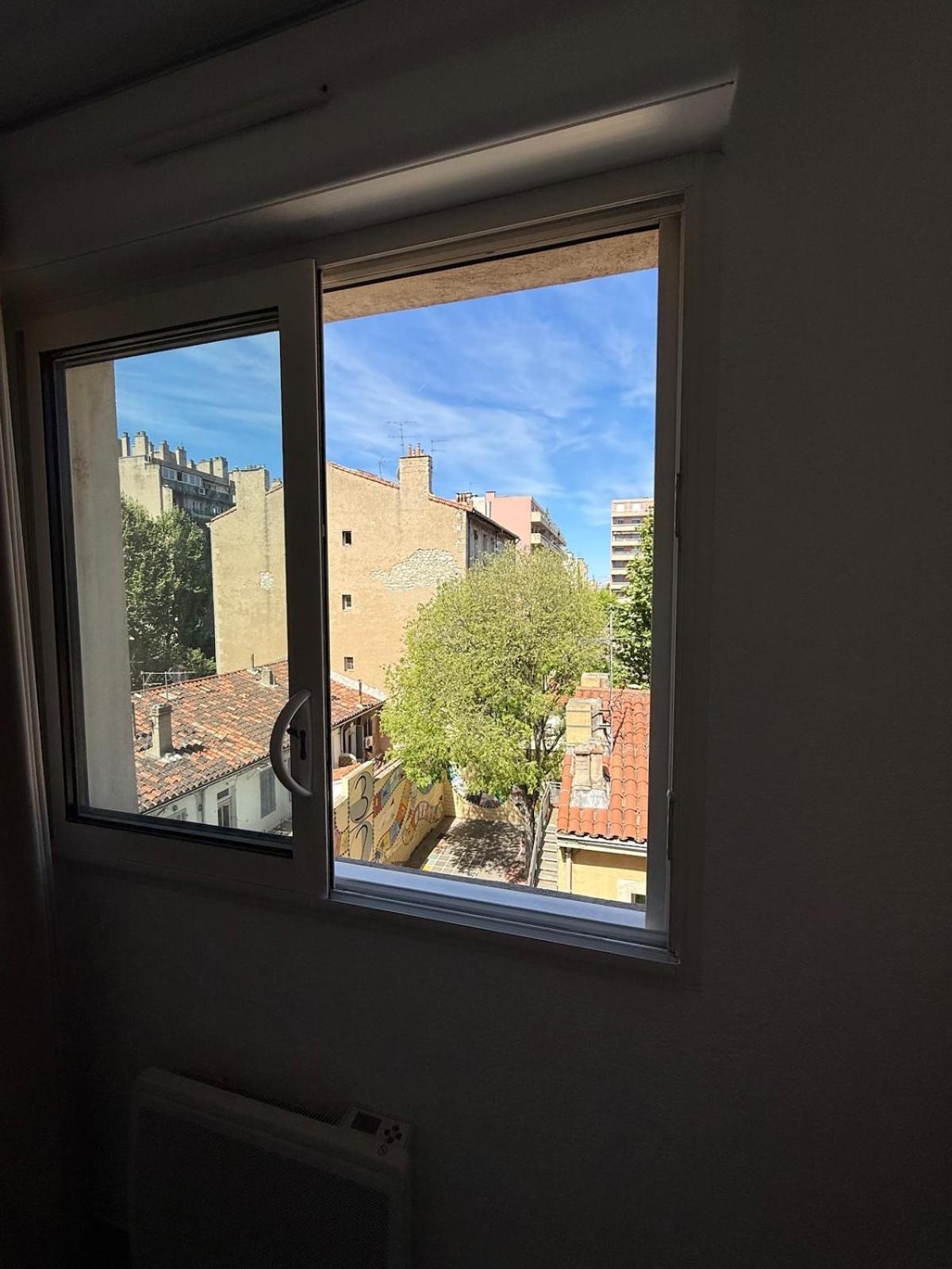 Apartment Moderne Avec Place De Parking Privative *