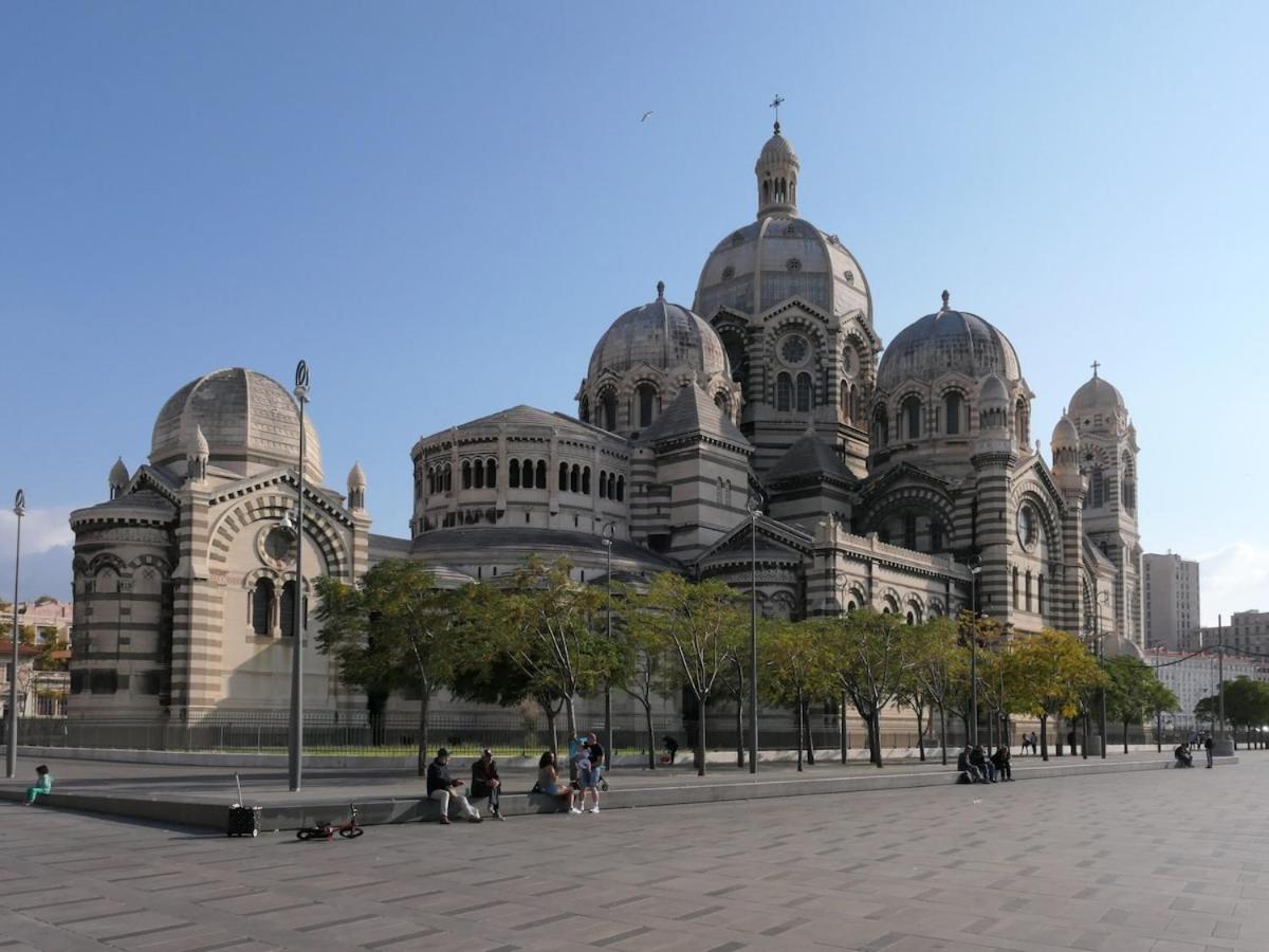 Apartment Moderne Avec Place De Parking Privative Marseilles