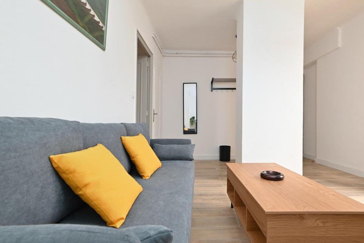 2 Pieces Avec Balcon *