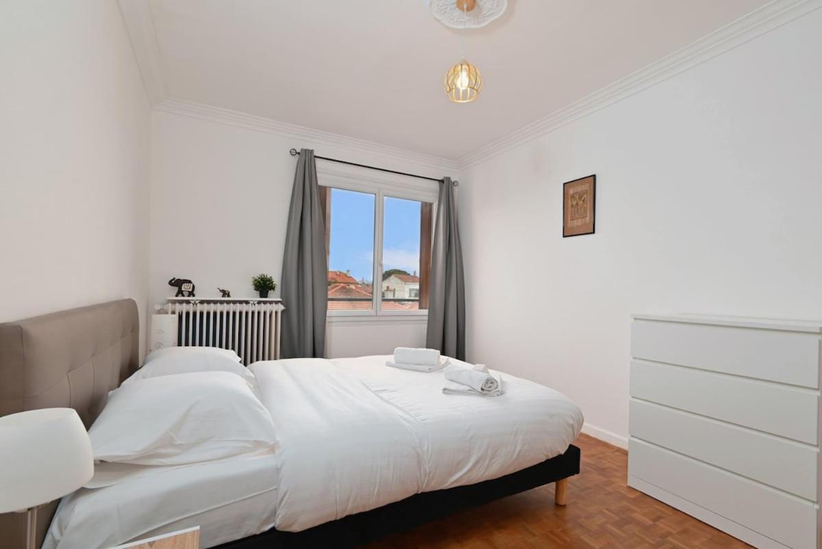 Apartment 2 Pieces Avec Balcon *