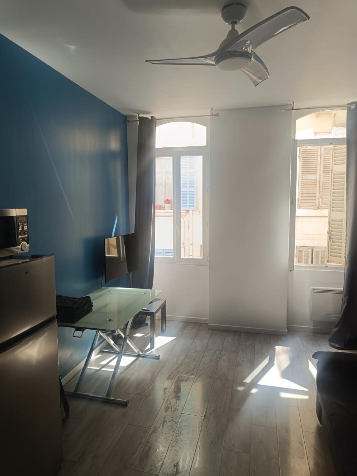 Appartement 2 Pieces Proche Vieux Port De *