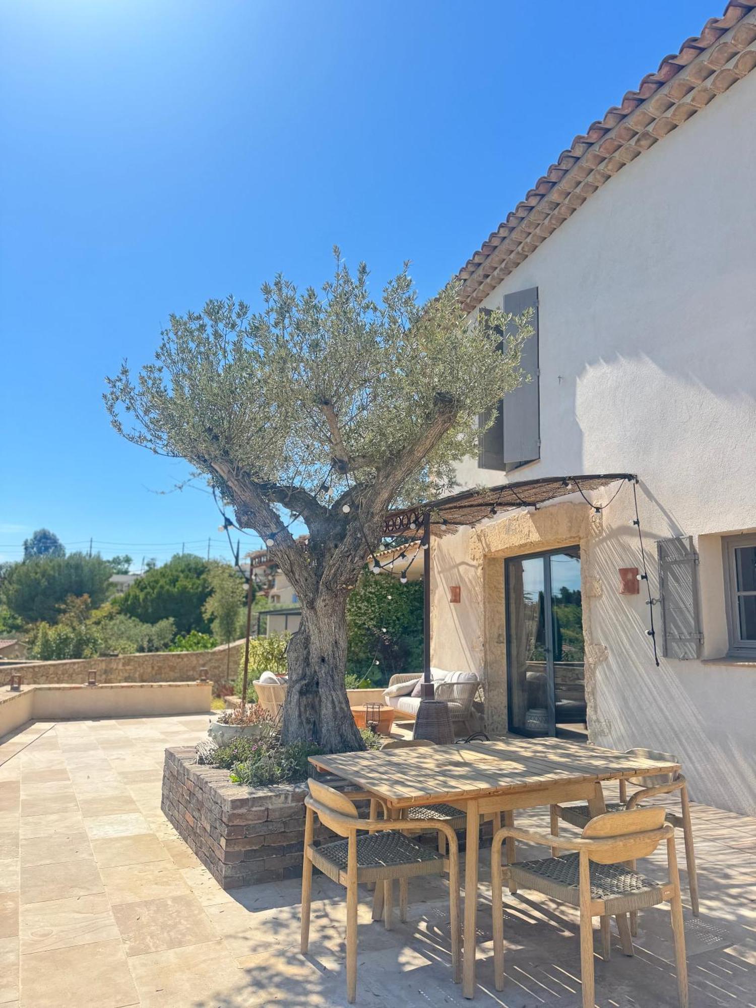 La Bastide Des Culs-rousset * Marseilles