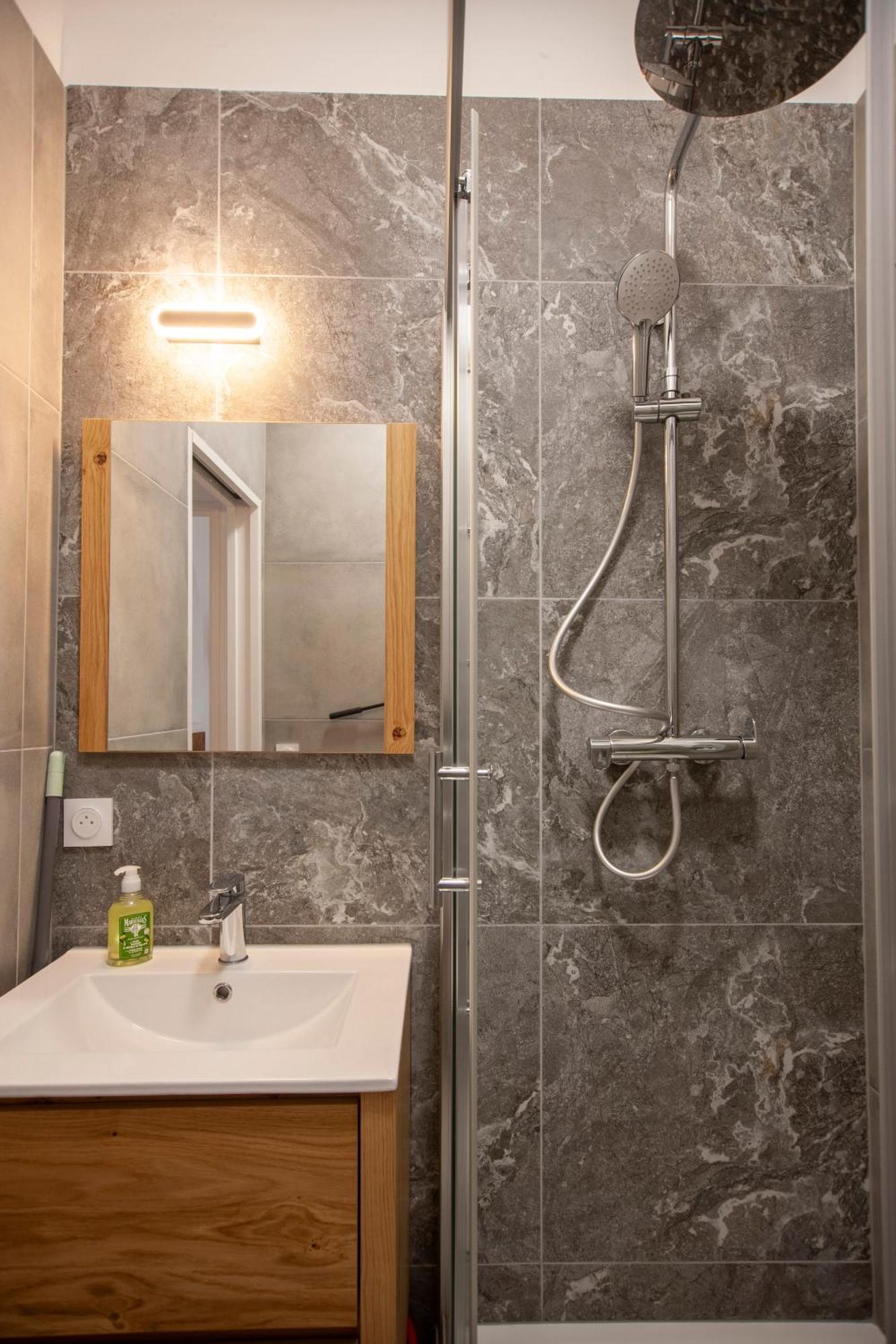 4 - Superbe Avec Climatisation Appartement