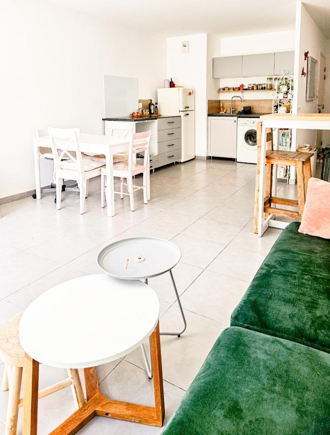La Au Bout De La Rue Apartment Marseille