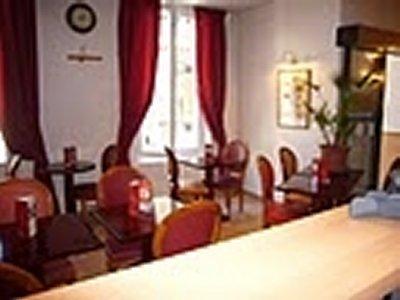Adonis Vieux Port Hotel