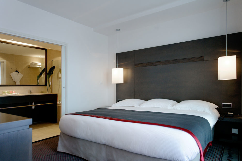 Hotel New Of - Vieux Port 4*