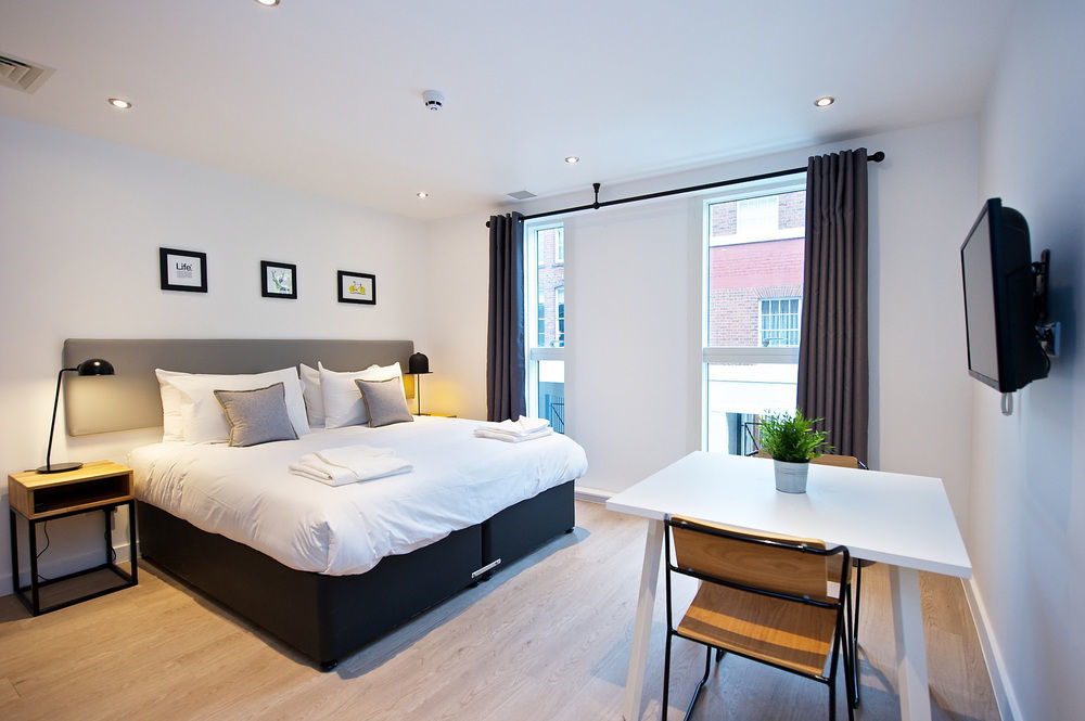 Staycity Centre Vieux Port Aparthotel