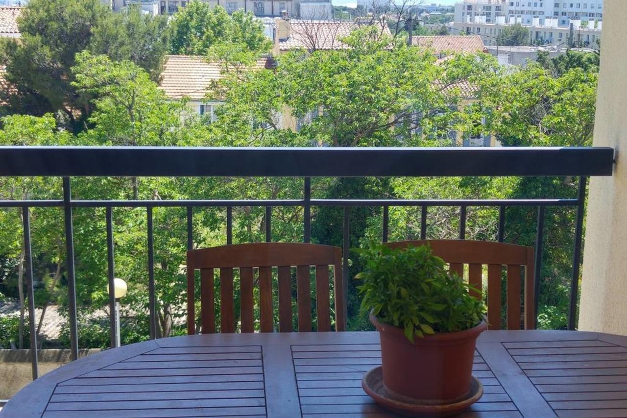 Beau T3 - Climatise - Grande Terrasse -