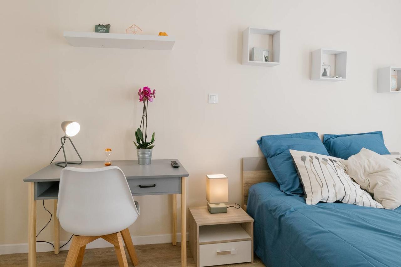 Apartment Flat Saint Charles