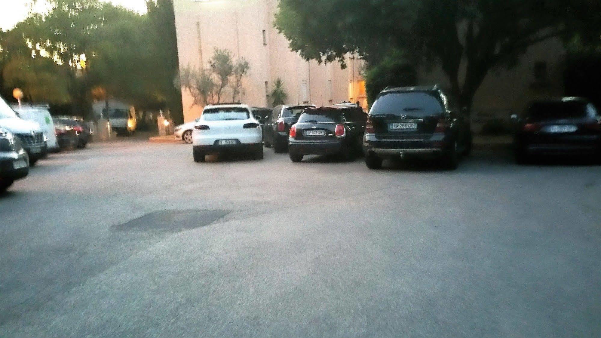Logis Les Cigalons 2* Marseilles