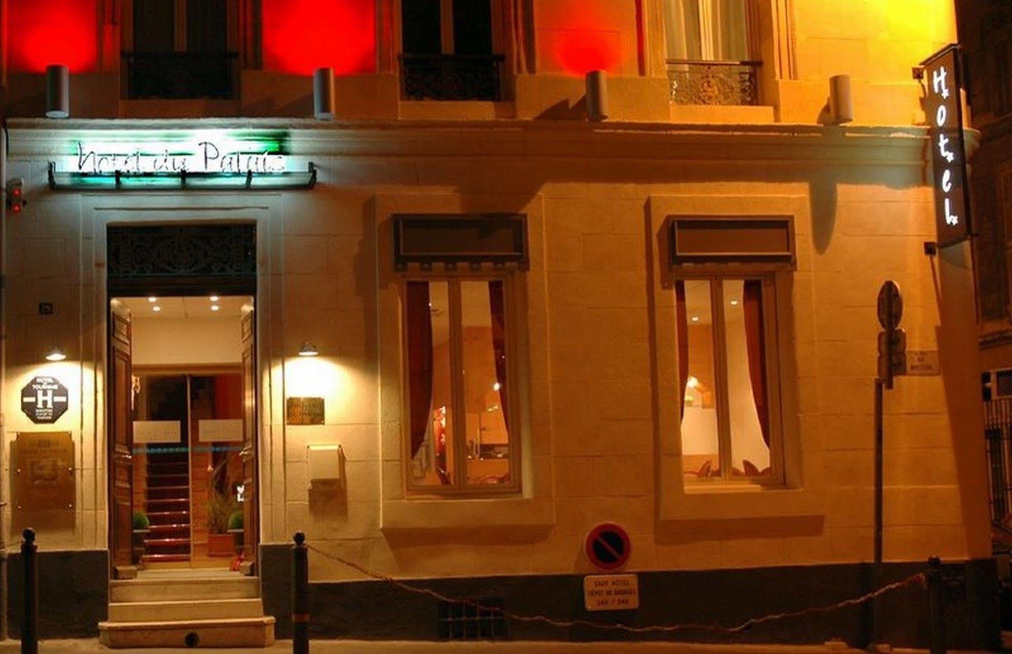 Adonis Vieux Port