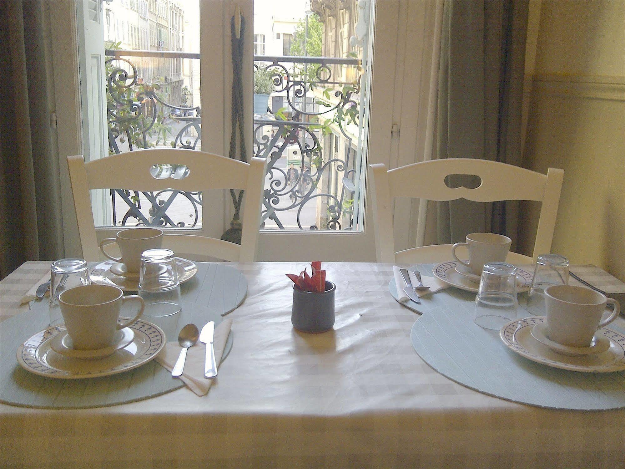 Hotel Amista - Ancien Saint Louis - Vieux Port Marseille