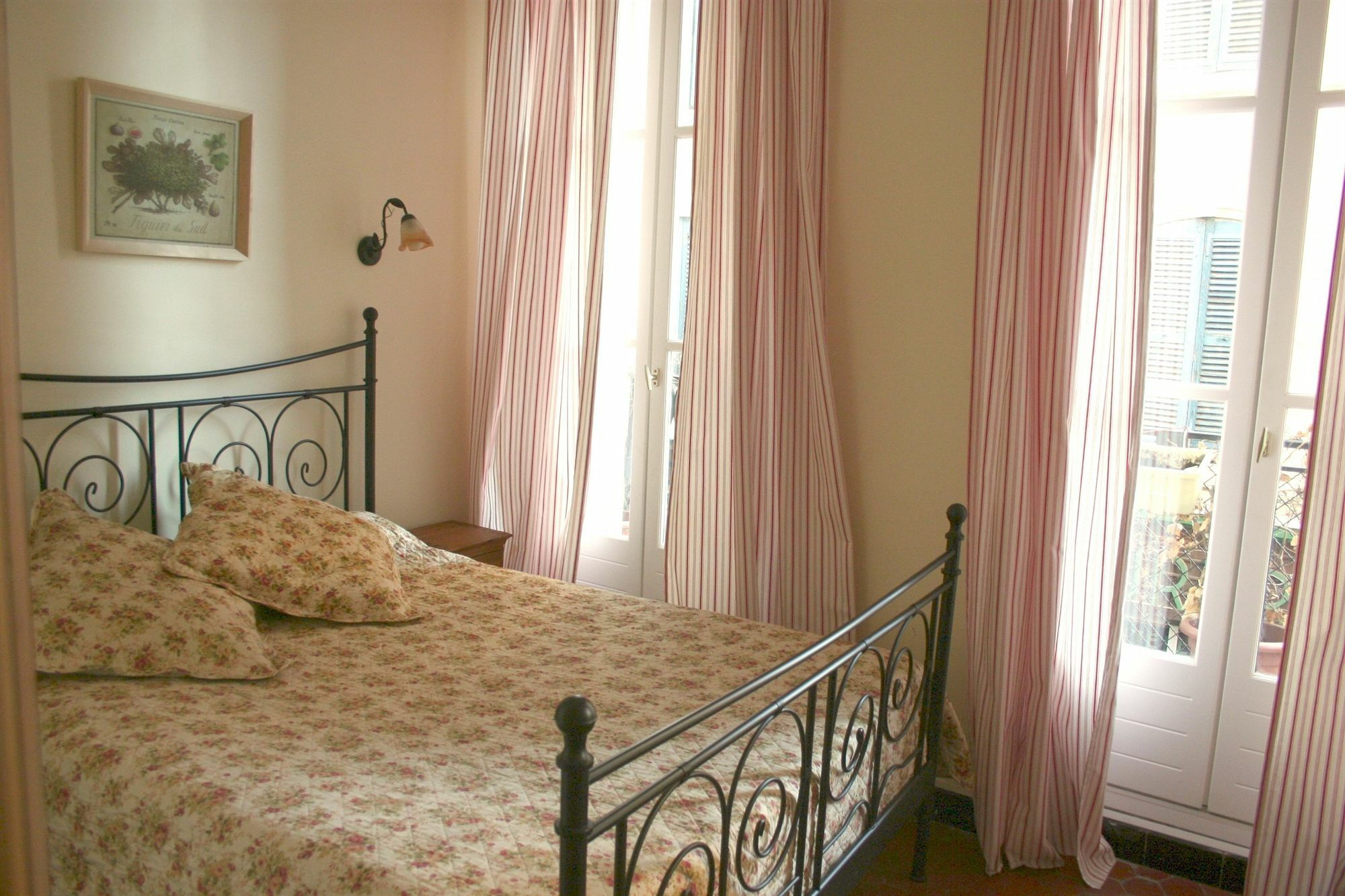 Amista - Ancien Saint Louis - Vieux Port Hotel 3*