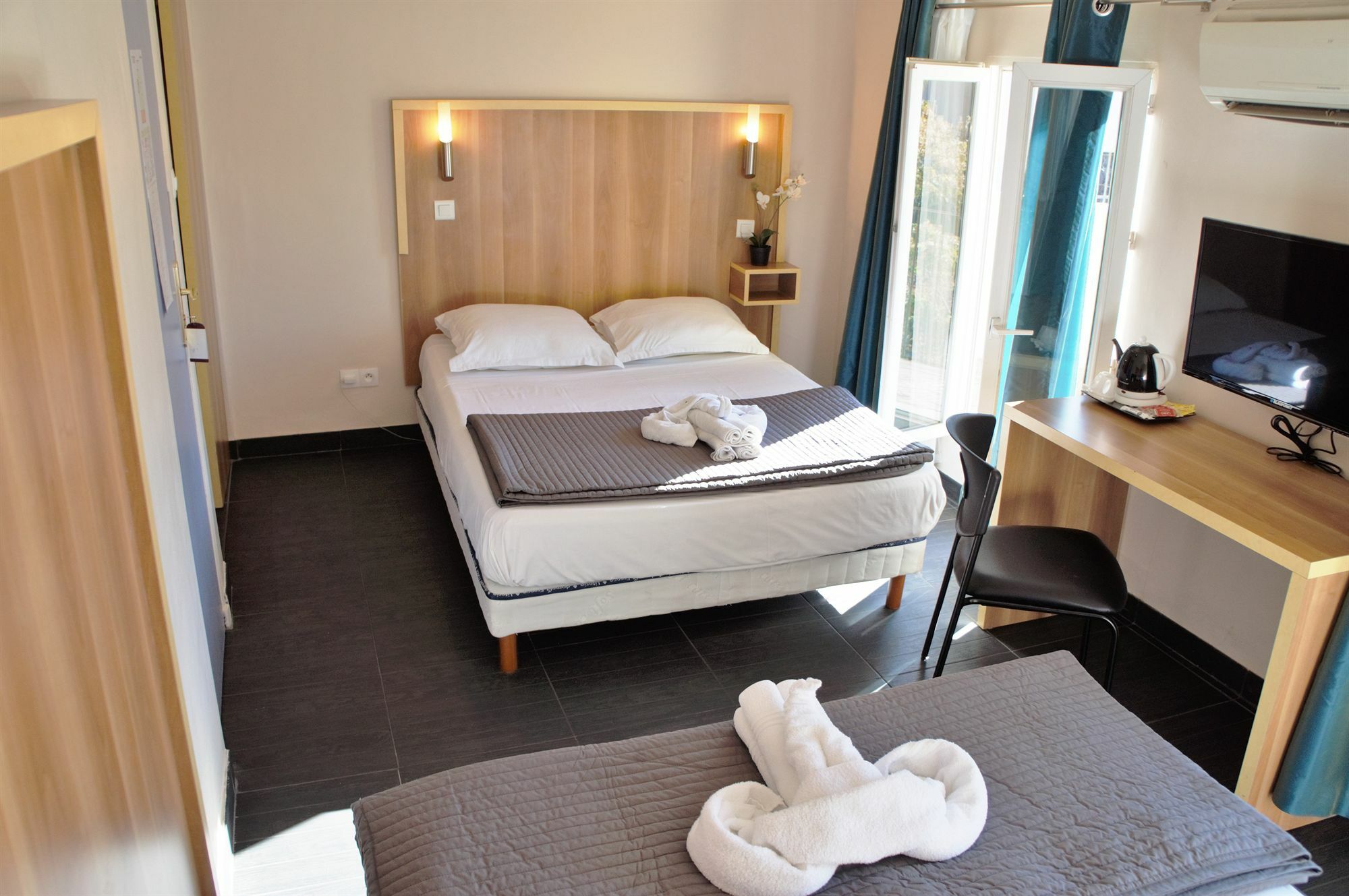 Paradis - Centre Prefecture Hotel 2*