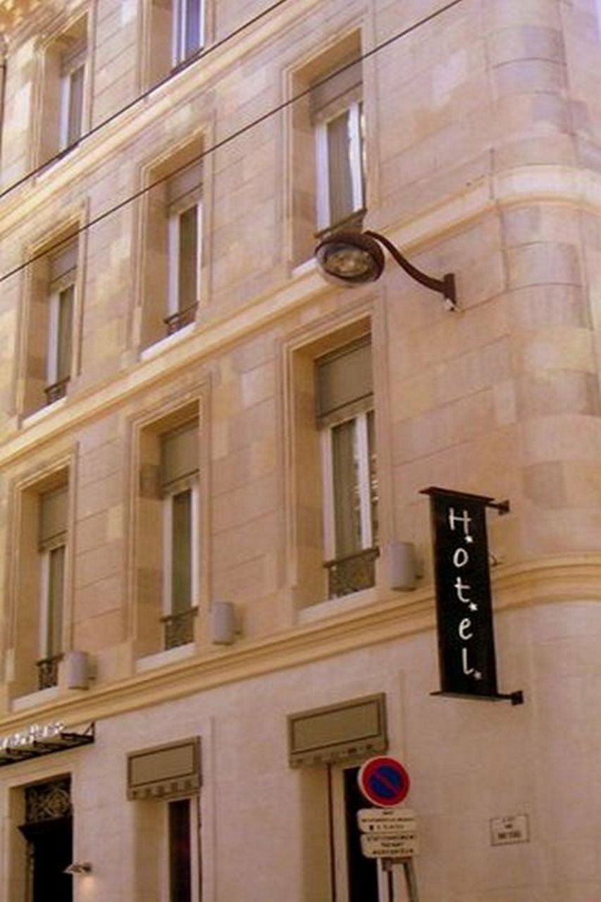 Adonis Vieux Port Hotel 3*