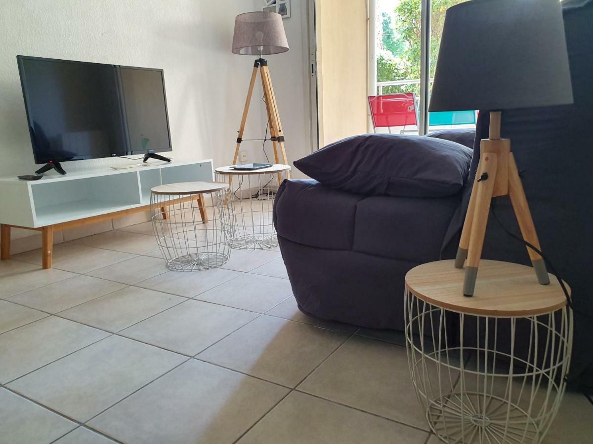 Apartment Studio Parc Eden Proche Calanques, Stade Velodrome, Hopitaux Sud Marseilles