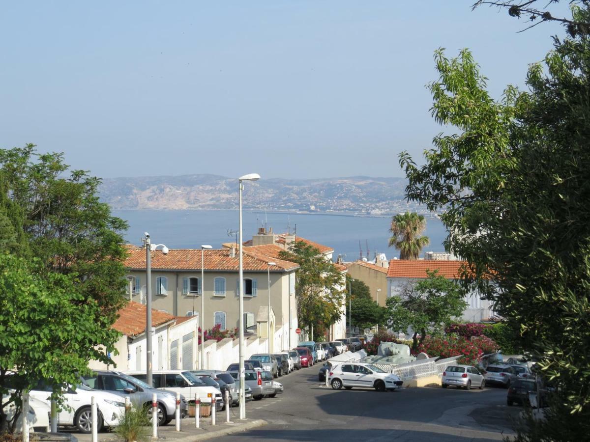 Calme Et Tres Lumineux, Au Pied De Notre Dame De La Garde Apartment Marseille