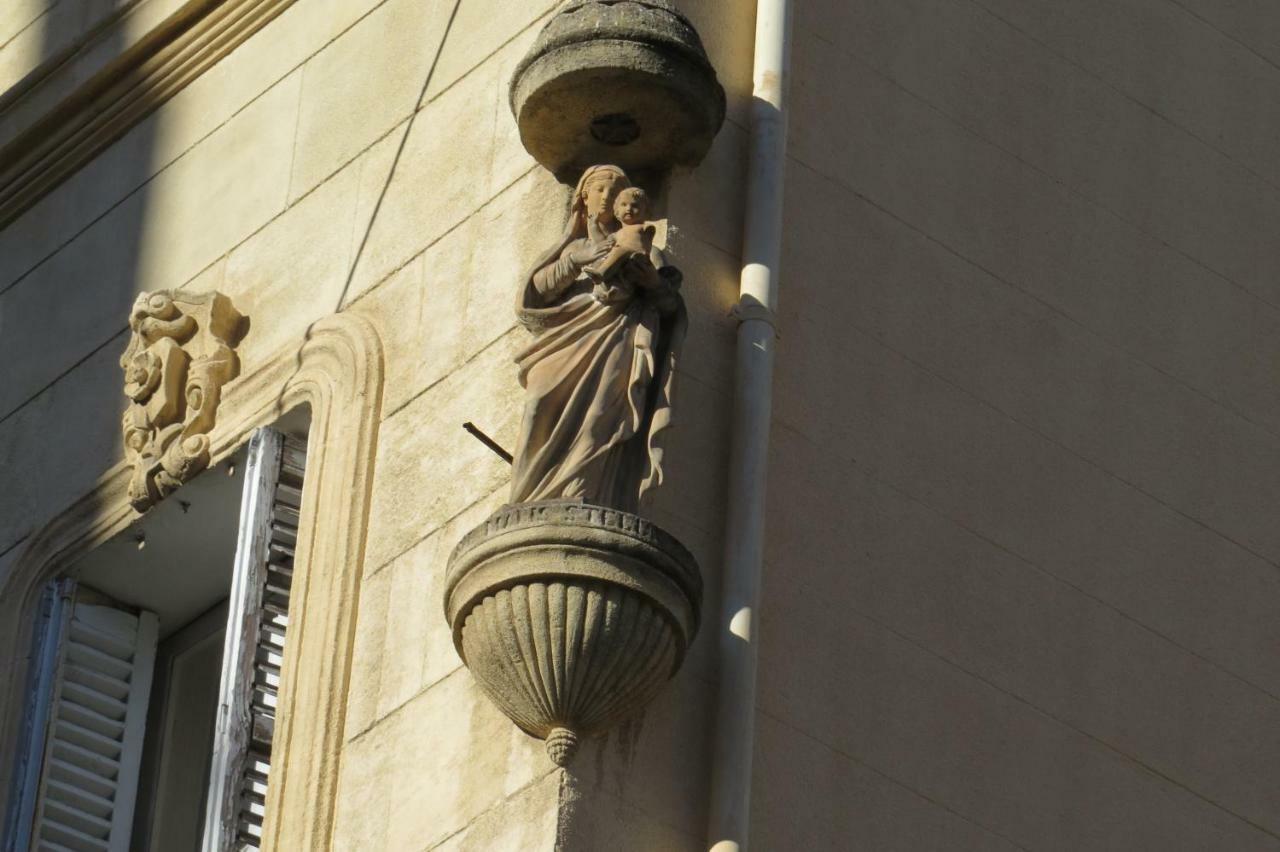 Calme Et Tres Lumineux, Au Pied De Notre Dame De La Garde Apartment