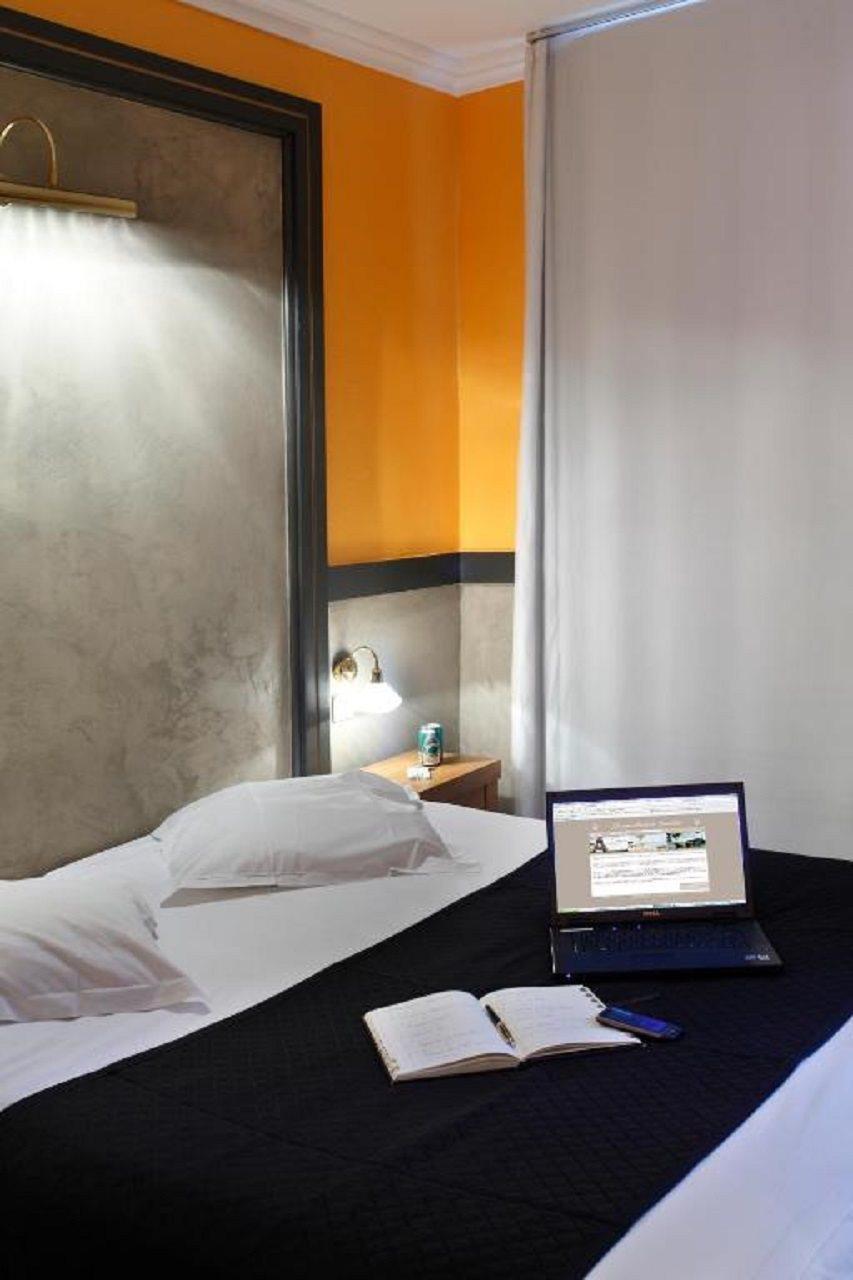 Adonis Vieux Port Hotel Marseille