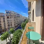 Charmant Et Lumineux T2 Aux 5 Avenues Longchamp