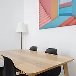 Appartement Proche Des Plages Et Du Velodrome - Les Freres De La Loc\'