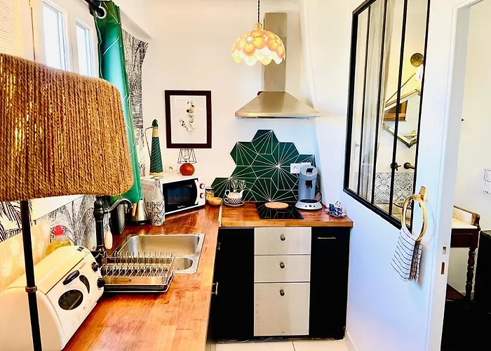 Elegant Studio Sous Les Toits