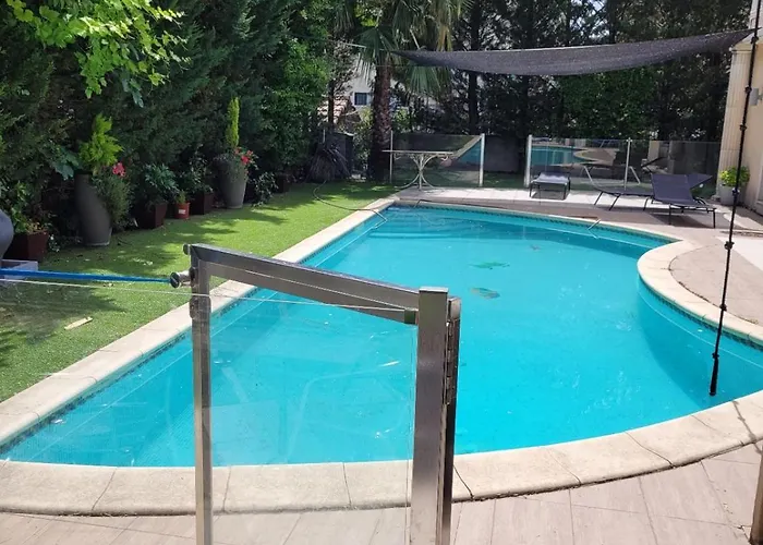 Villa Piscine Confort, Barbecue 4 Etoiles