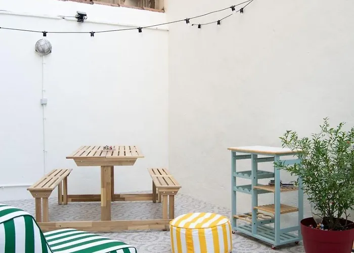 Appartement Avec Terrasse Authentique A Marseille