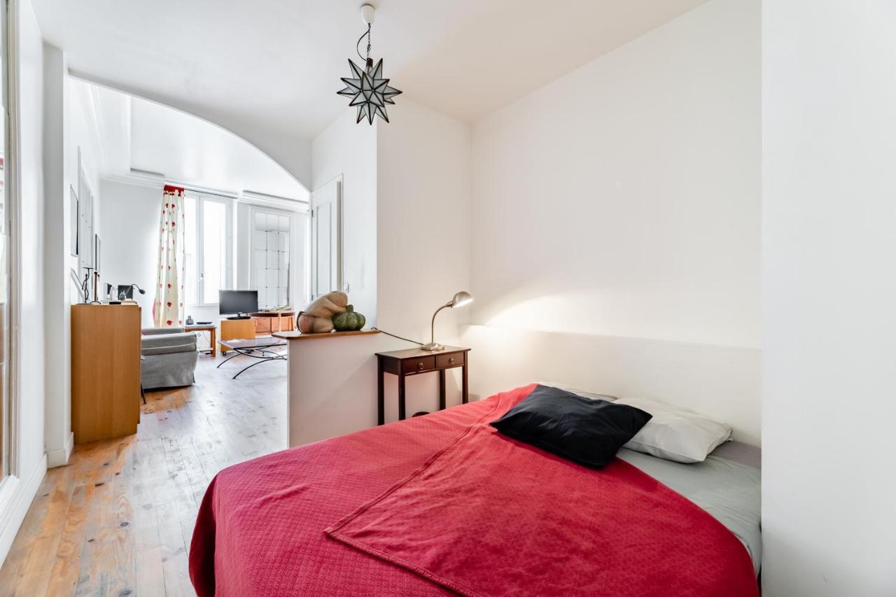 De Grand Standing, Joliment Decore Apartment