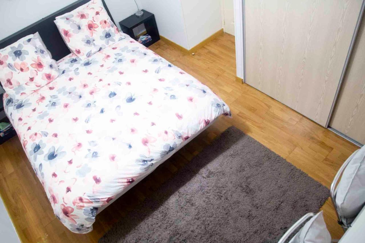 Homestay Fred's Guest Room, Vieuxport, Climatise, Friendly *