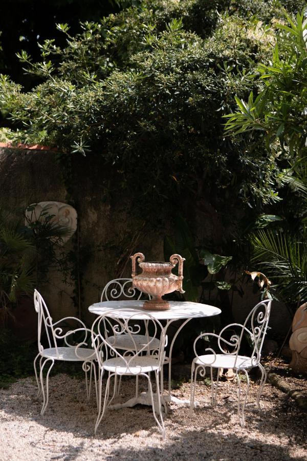 Maison D'artistes - Pavillon Southway Bed & Breakfast *