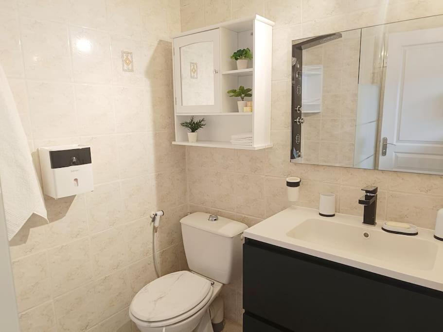 Apartment Jolie Dependance Avec Terrasse Privee Et Jacuzzi *