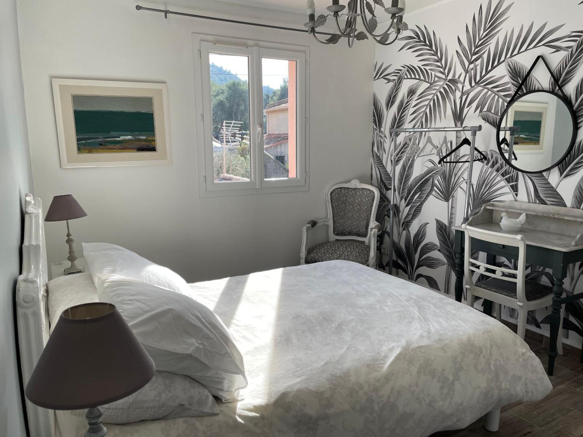 Couette-café La Calanq'aise Marseille