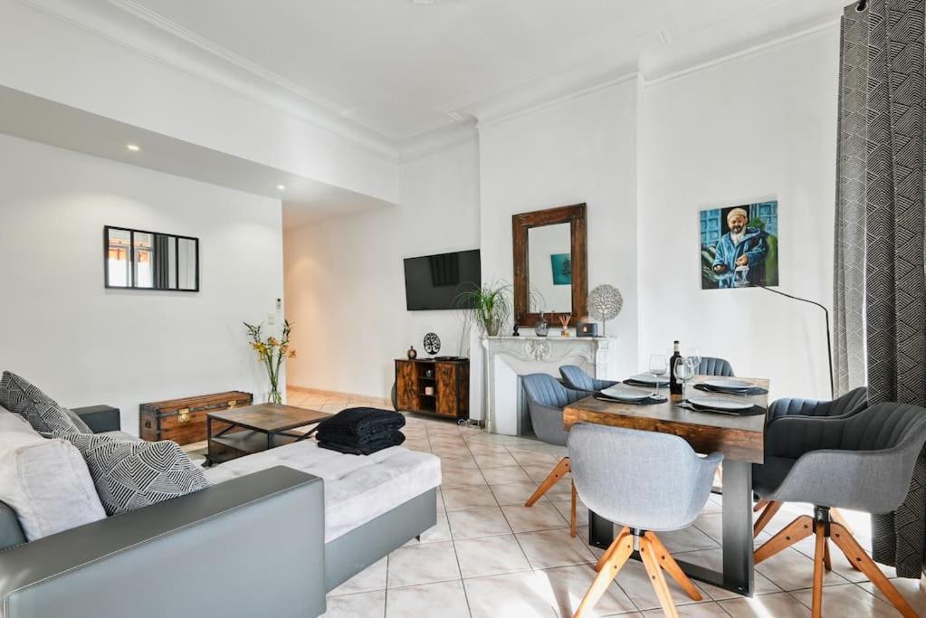Spacieux Et Elegant A Chave Centre Apartment *