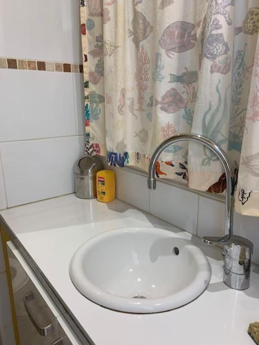 Apartment Sharehouse -room-hostel-backpackers La Girelle *