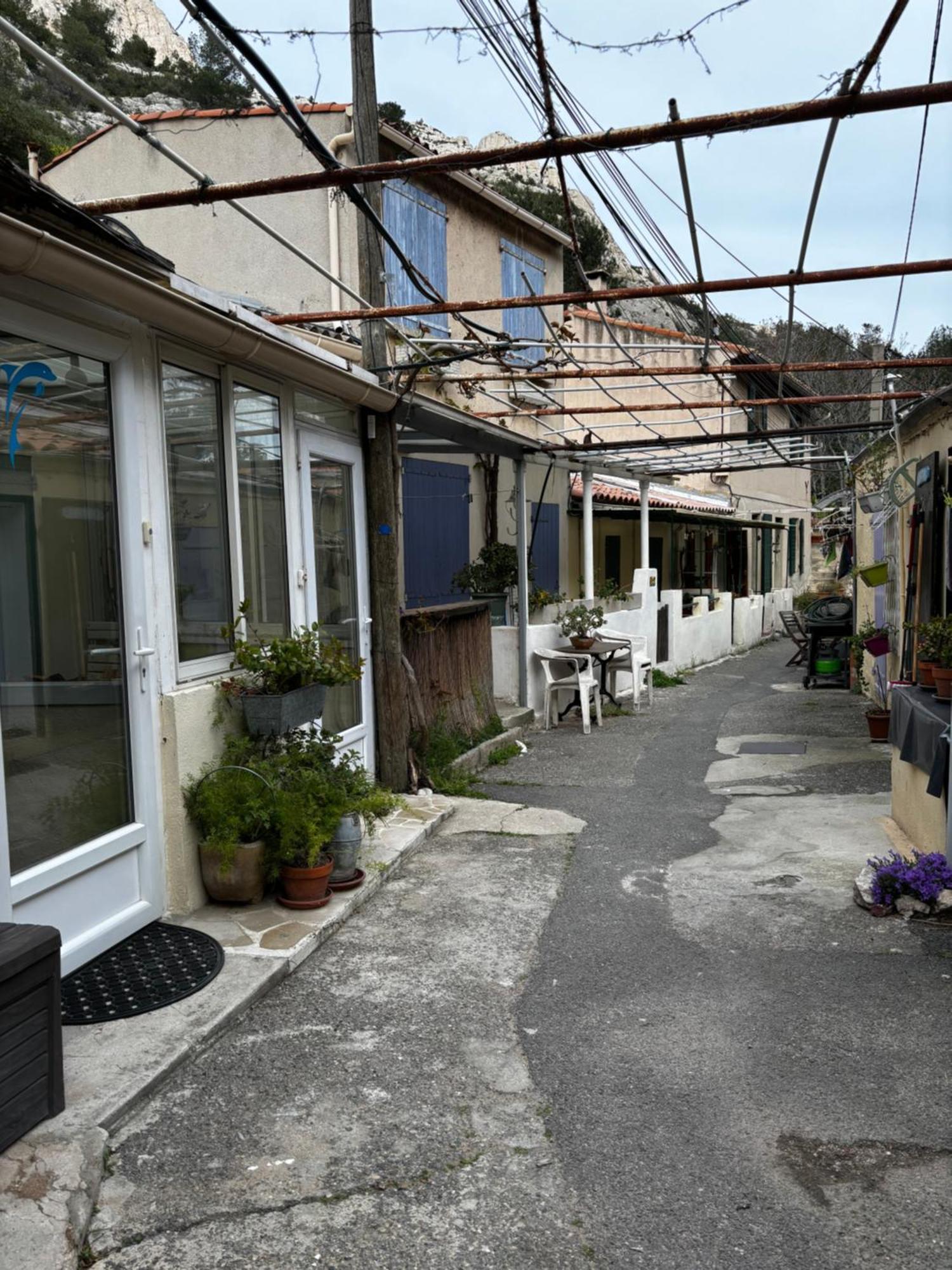 Typique Cabanon Familial Ferienhaus Marseilles