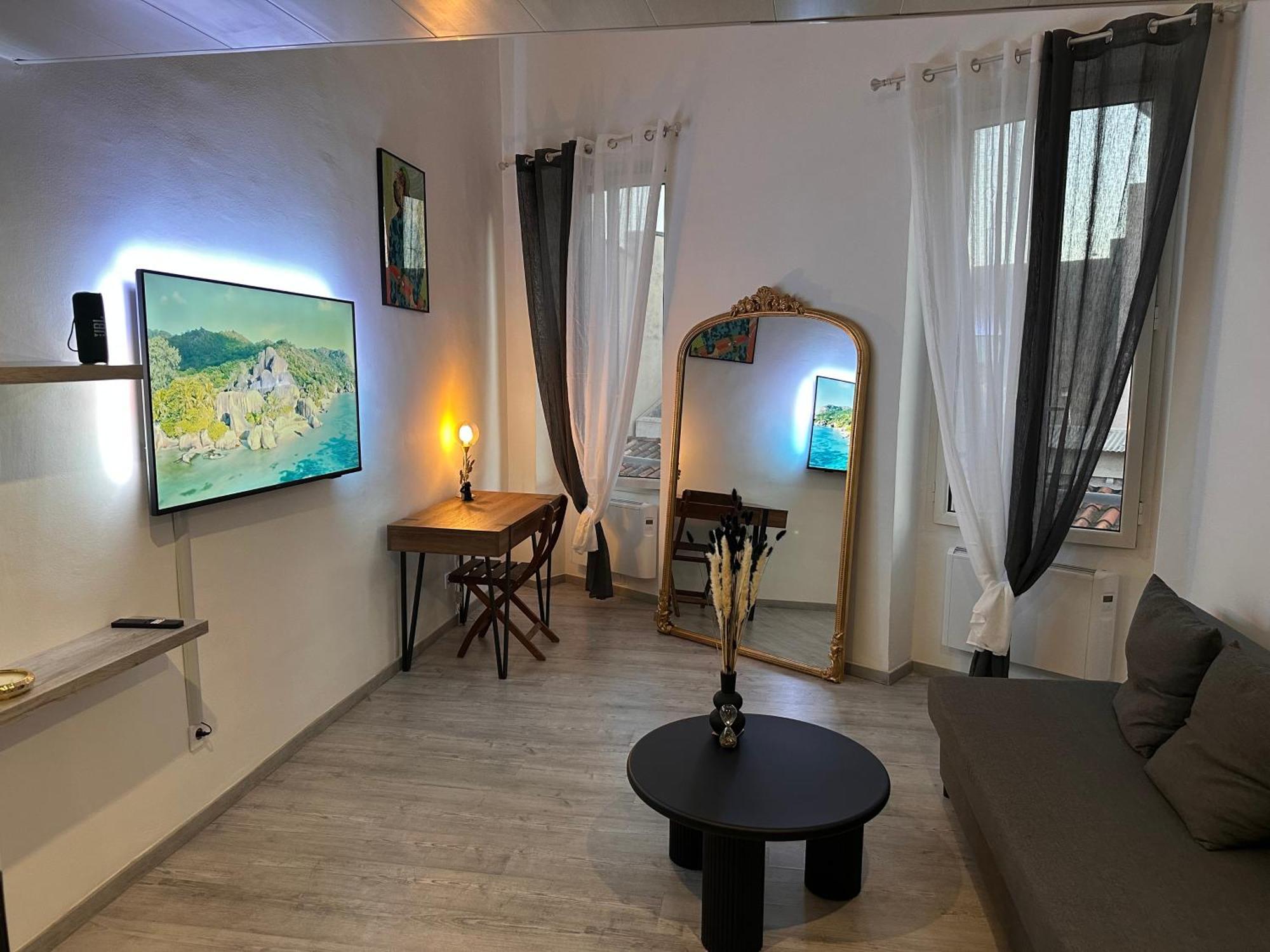 T3 Type Duplex Apartment *