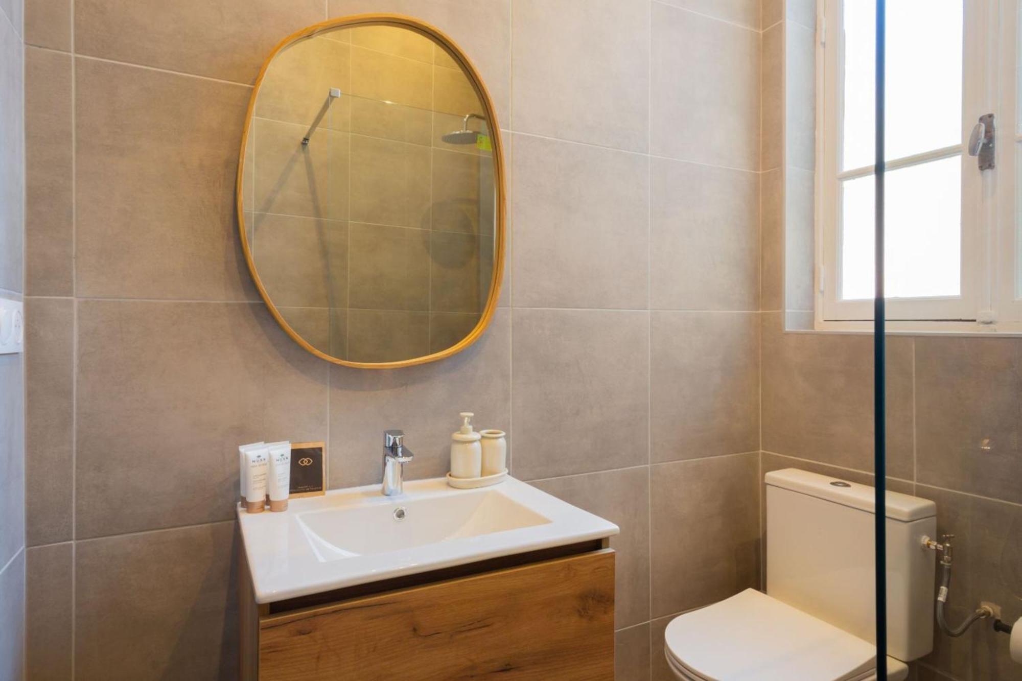 Minimalistic Near Vieux-port By Weekome * Marseille