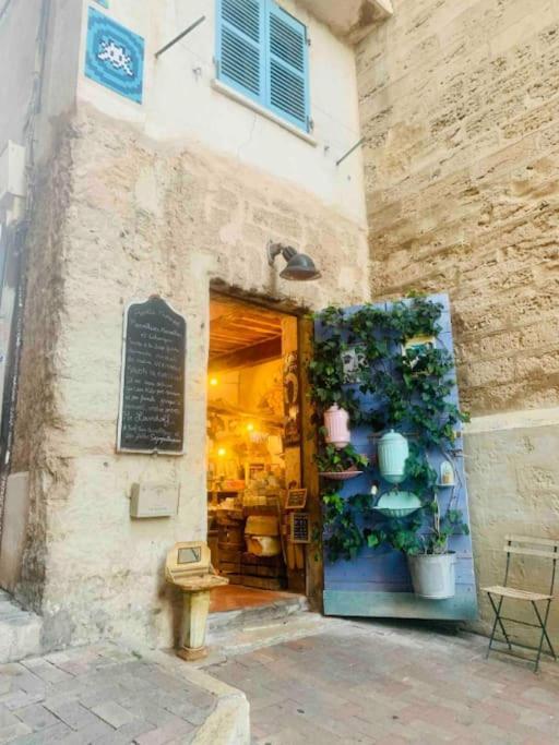 Apartment Magnifique 2 Pieces Au Coeur Du Panier Marseilles