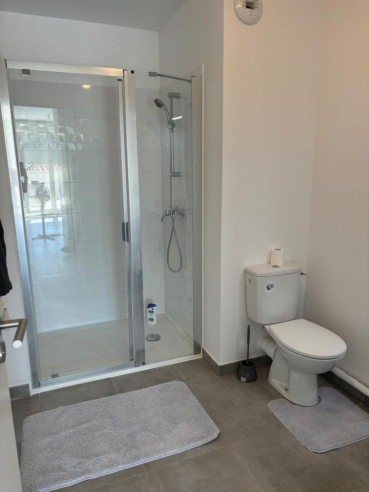T2 Avec Piscine Et Climatisation A St Just Apartment Marseille