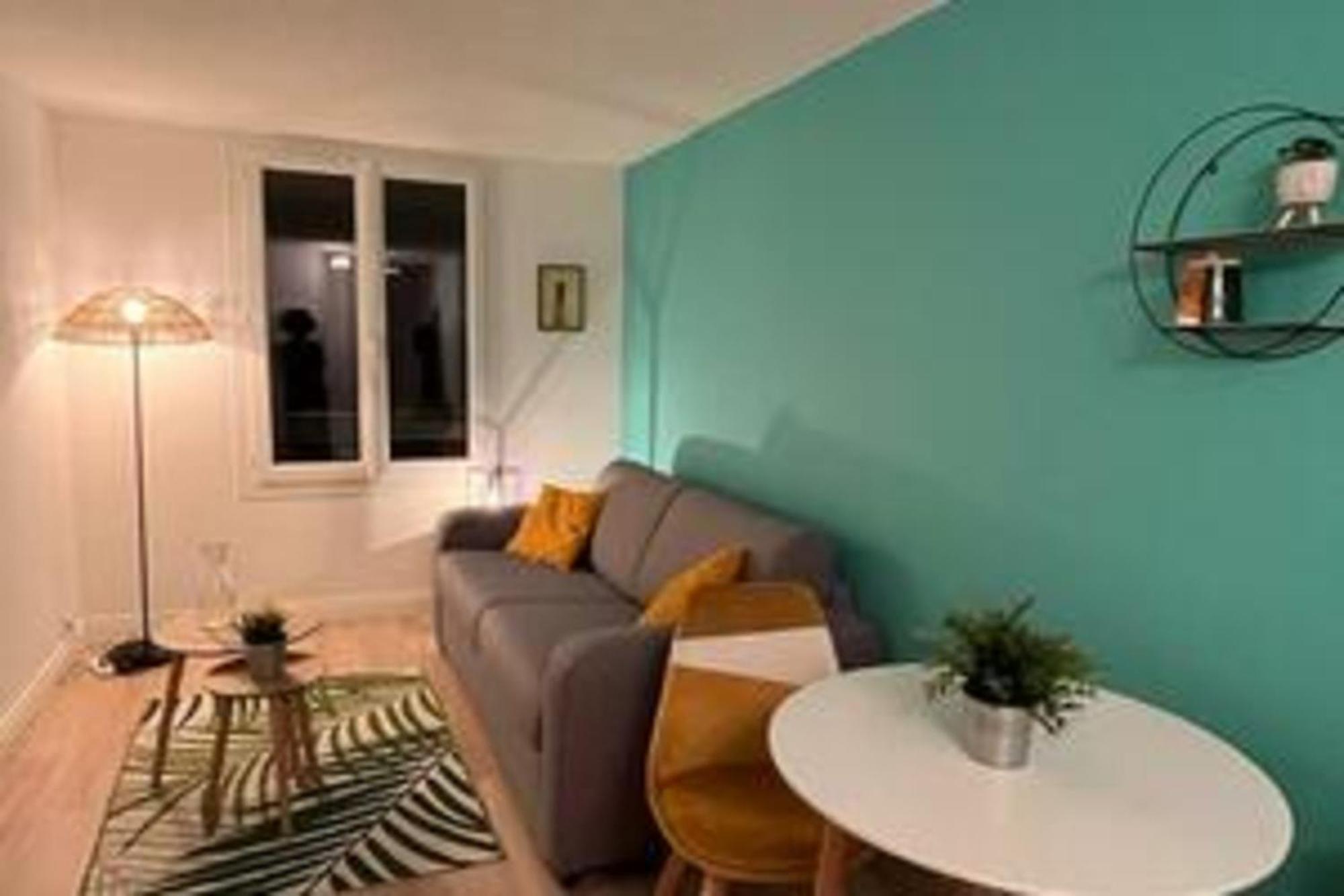 Apartment Comfortable Near The Old Port! Marseille