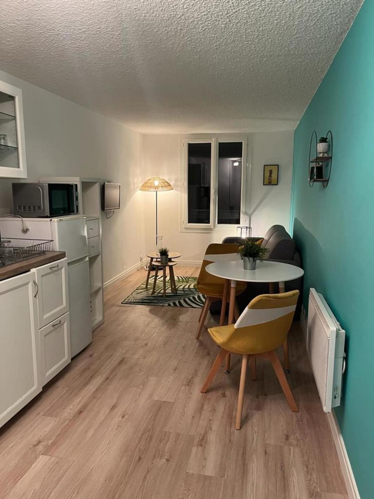 Apartment Comfortable Near The Old Port! Marseille