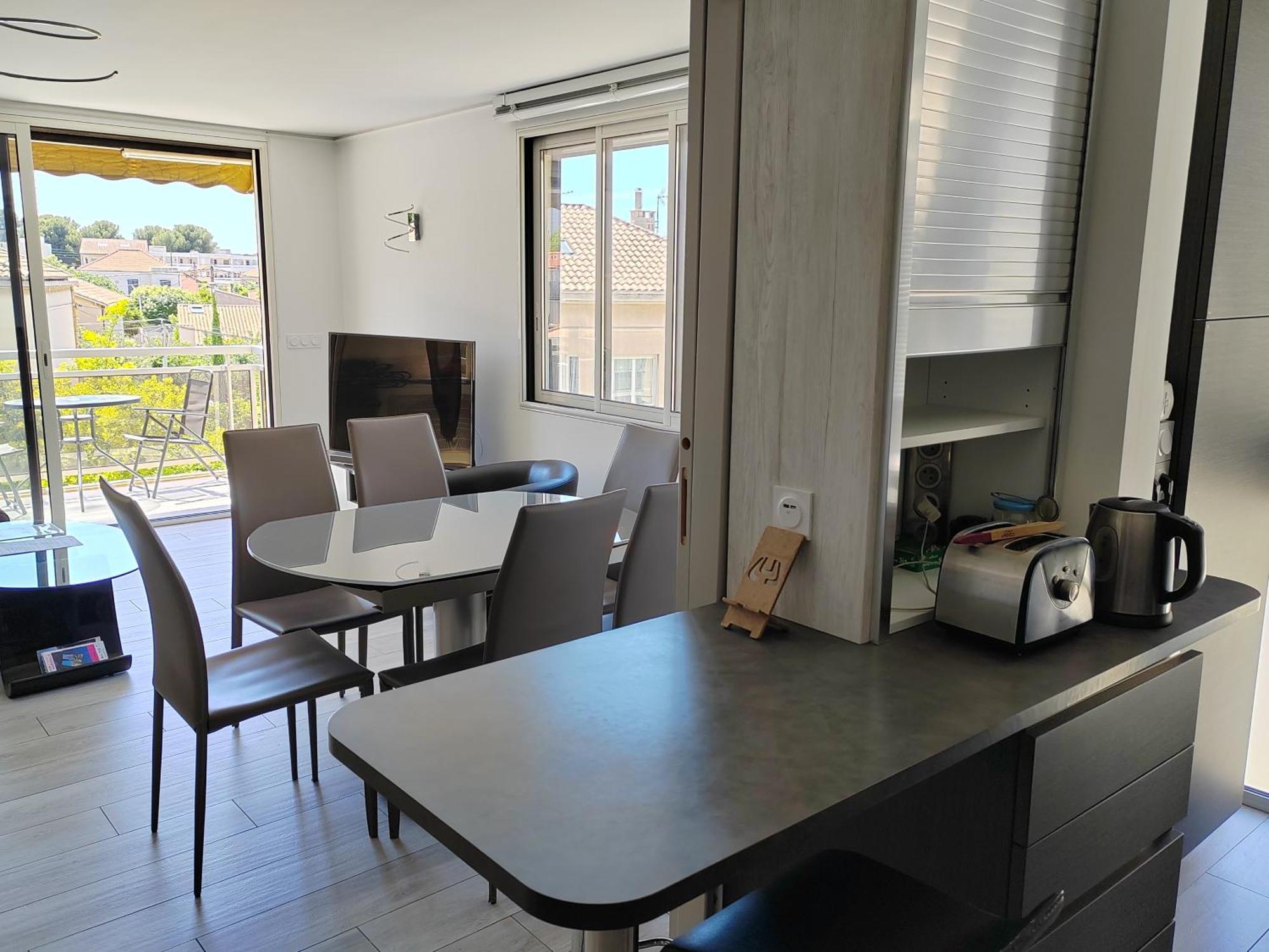 Apartment Pointe Rouge Near & Marina *