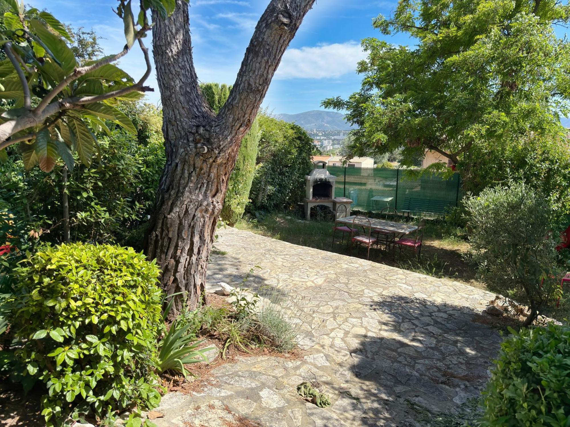 Villa Maison Au Calme Avec Jardin *