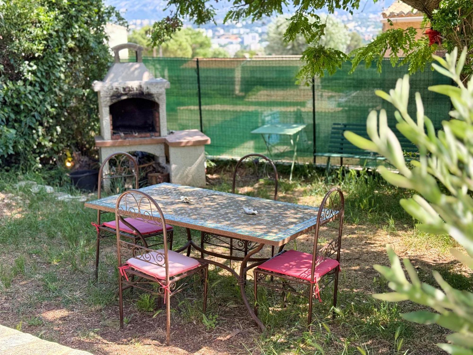 Maison Au Calme Avec Jardin Villa Marseilles
