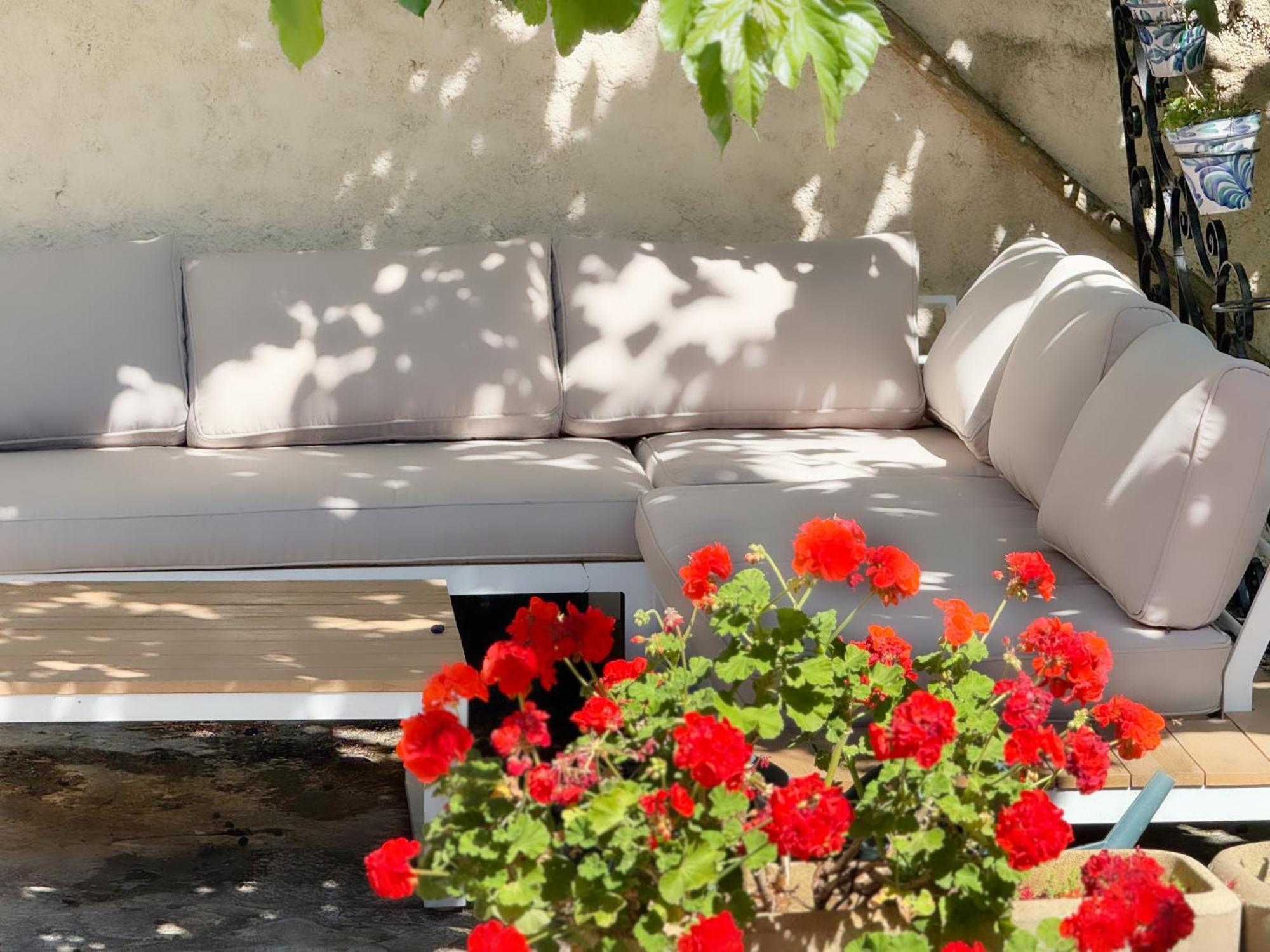 Maison Au Calme Avec Jardin *