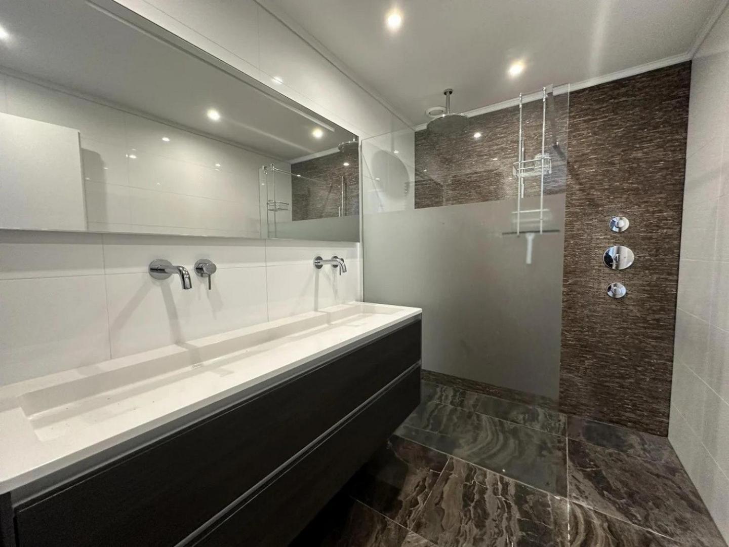 Apartment Luxury 3 Bedrooms Close To The Sea