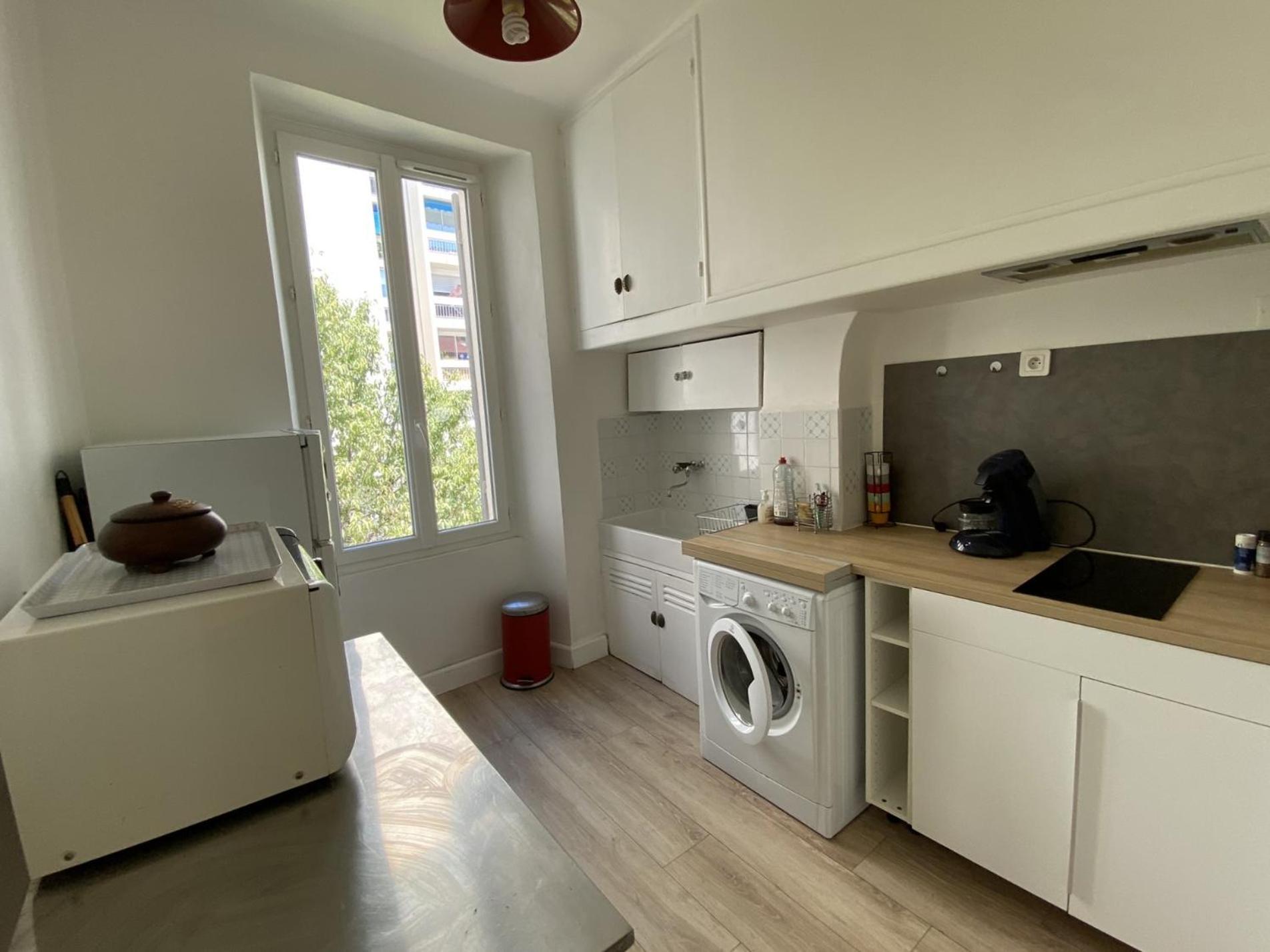 Apartment A 150m De La