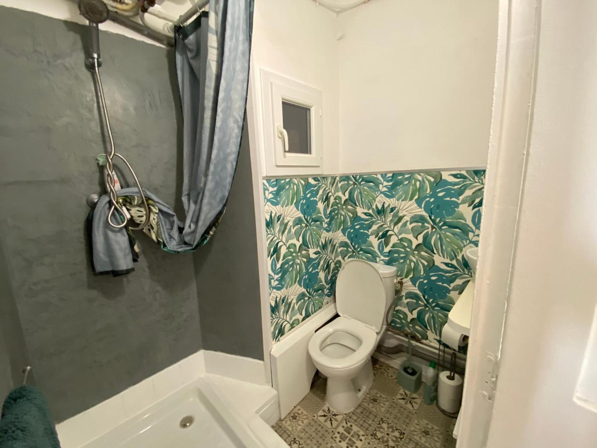 A 150m De La Apartment