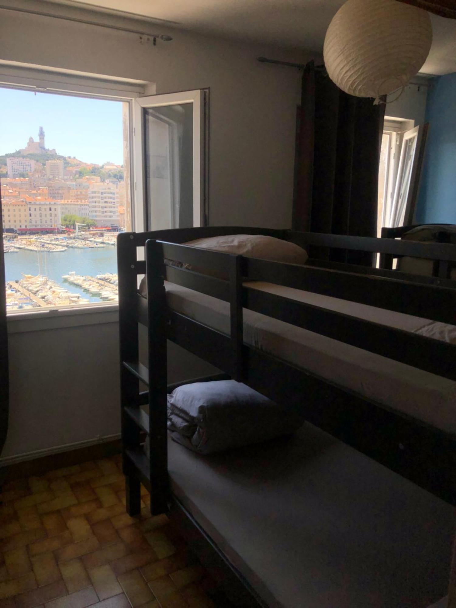 Du Vieux-port Hostel Marseille